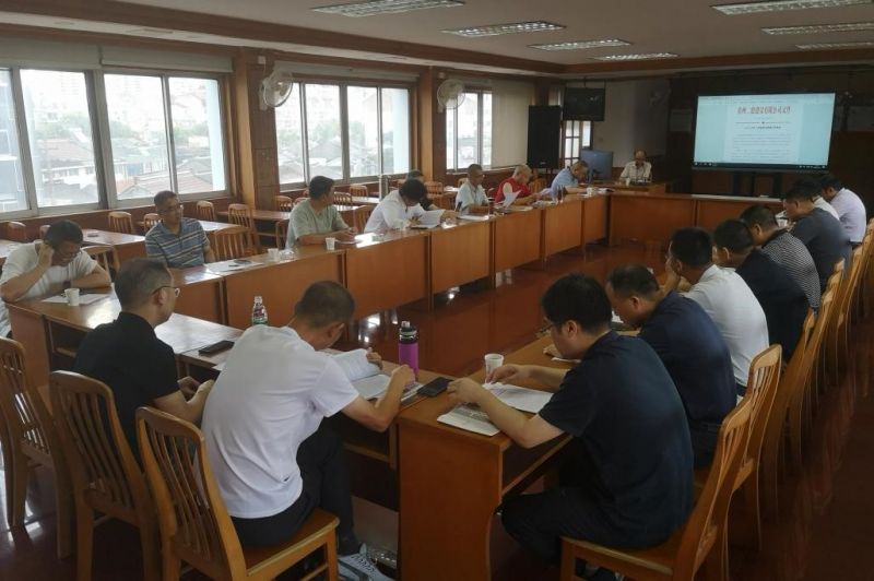 公司召開二季度標(biāo)化管理講評暨安全生產(chǎn)月表彰會